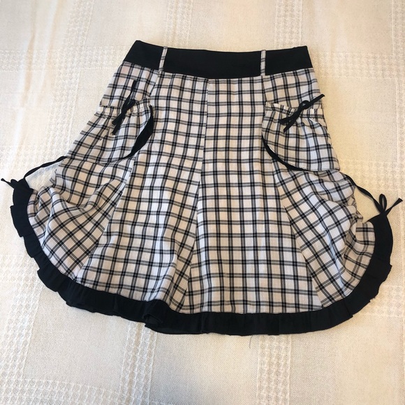 Beautiful women’s skirt! - Picture 8 of 11